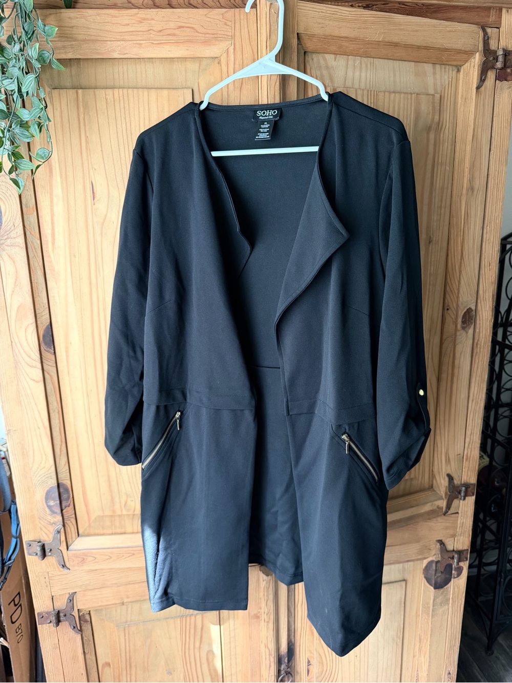 Soho Black Open-Front Lightweight Blazer with Zip Pockets